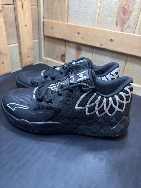PUMA MB.01 Low Black White LaMelo Ball Basketball Shoes Mens Size 10.5 376941-12 main image 4